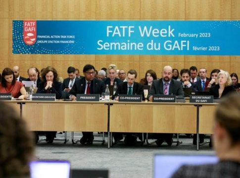 FATF: Η Oμάδα Χρηματοπιστωτικής Δράσης αφαίρεσε ομόφωνα το Μαρόκο από την «γκρίζα λίστα» της