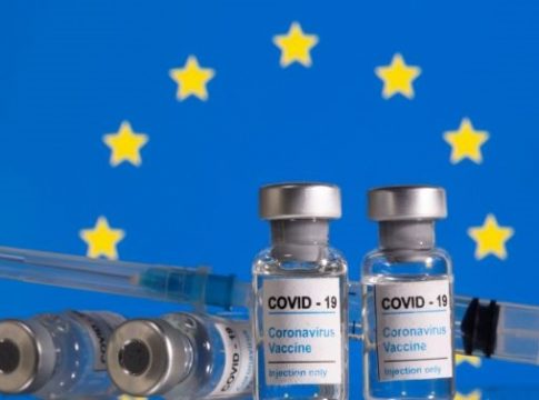 Ούρσουλα Φον Ντερ Λάιεν: Νέο σκάνδαλο στο Ευρωκοινοβούλιο με την «ομερτά» για το συμβόλαιο της Pfizer