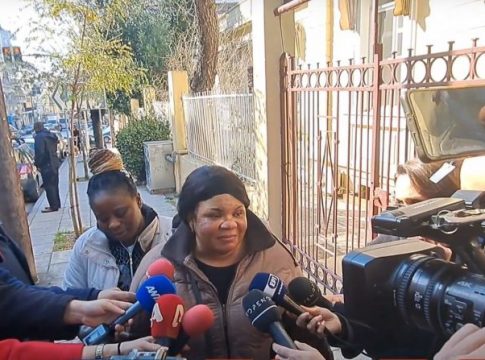 Θεσσαλονίκη: Πώς το 2,5 ετών κοριτσάκι έχασε τη ζωή του σε 24ωρες – Το ξέσπασμα της μητέρας