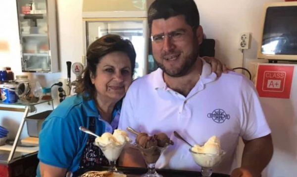 Μαίρη Παναγάκου: Γροθιά στο στομάχι η εξομολόγηση για τον γιο της – «Τον έντυσα γαμπρό στην κηδεία»