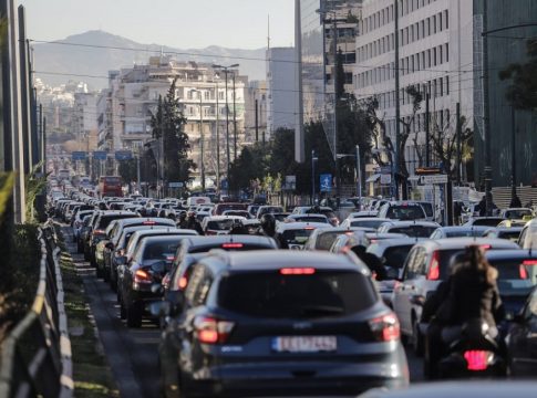 Έρχονται νωρίτερα τα τέλη κυκλοφορίας με τον μήνα