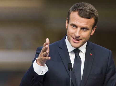 Ρωσία προς Μακρόν: Μην ξεχνάτε τον Ναπολέοντα όταν μιλάτε για αλλαγή εξουσίας