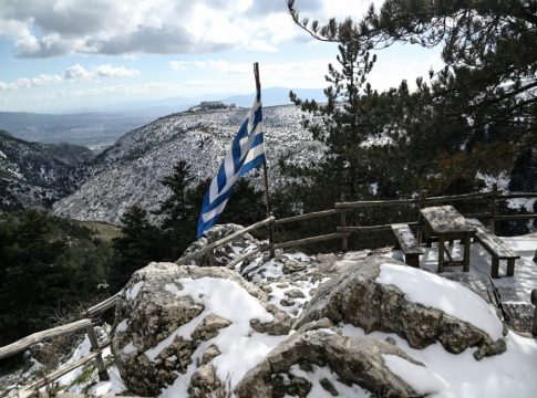 Καιρός: Έρχονται χιονοκαταιγίδες και τσουχτερό κρύο – Στα λευκά και η Αττική