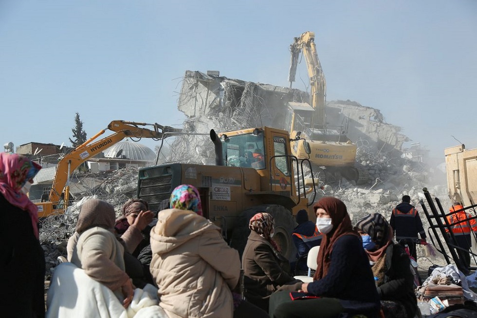 Σεισμός στην Τουρκία: Τη διέσωσαν μετά από 170 ώρες στα ερείπια (vids)
