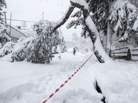 Κλειστά τα εμπορικά καταστήματα στη βόρεια Αττική την Δευτέρα