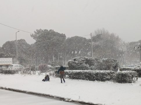 Κακοκαιρία «Μπάρμπαρα»: Κλειστά τη Δευτέρα τα σχολεία στην Αττική