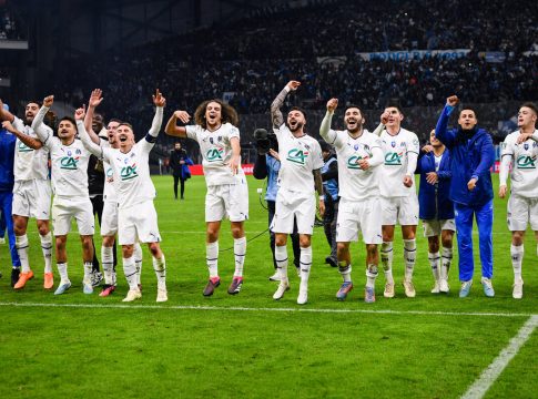 Μασσαλοί, Βαυαροί & μπόλικο θέαμα