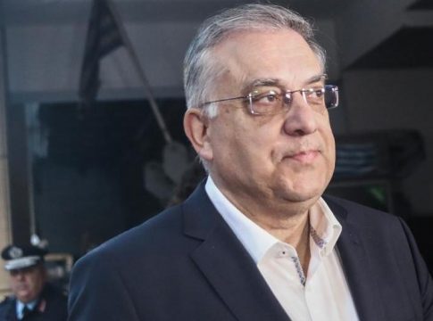 Νέα στοιχεία φωτιά – «Πιάσανε τον γιο του Θεοδωρικάκου με… Τρέχουν τώρα μήπως διαρρεύσει»