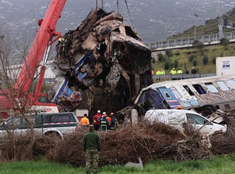 Τέμπη: «Δεν είμαι ήρωας, έκανα απλά το καθήκον μου» – Συγκινεί φοιτητής που έσωσε 16 ανθρώπους