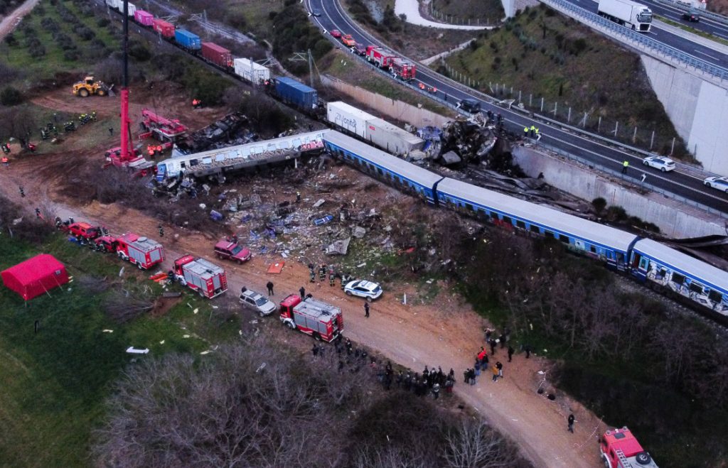 Τέμπη: «Λανθασμένοι χειρισμοί και παραλείψεις οδήγησαν στο δυστύχημα» – Η απολογία του επιθεωρητή του ΟΣΕ