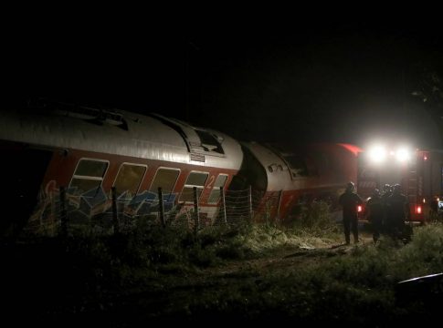 Τέμπη: Σύγκρουση τρένων – 26 νεκροί και 85 τραυματίες (vids)