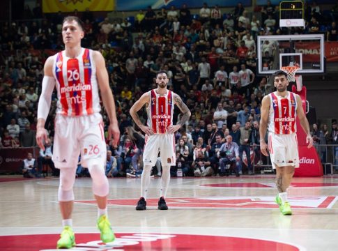 Ερυθρός Αστέρας – Μπασκόνια 74-63: «Ζωντανοί» για την 8άδα οι Σέρβοι