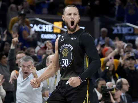 Γουόριορς – Μπακς 125-116: «Τρελό» ματς στο Σαν Φρανσίσκο και μεγάλη νίκη για τους Γουόριορς