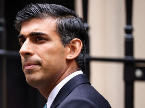 «Δύο αιώνες στεκόμαστε ο ένας στο πλευρό του άλλου» – Μήνυμα Σούνακ για 25η Μαρτίου