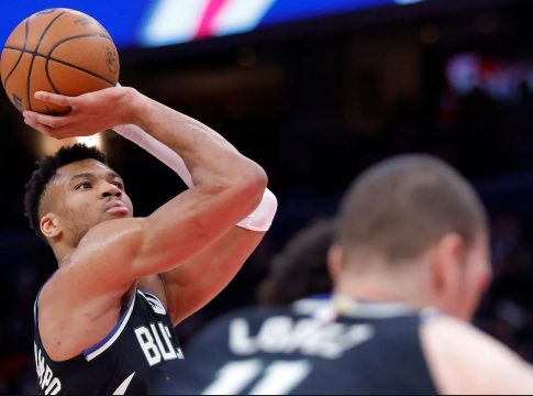 Απίστευτος Γιάννης: Τι σκέφτηκε για να κάνει triple-double!