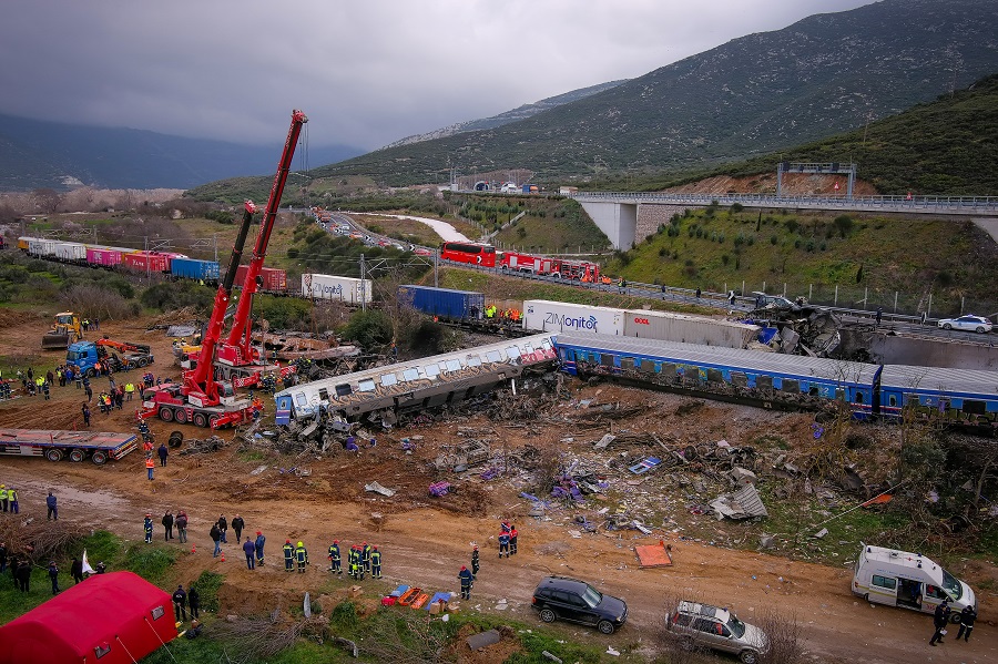 Τα συλλυπητήρια των Εφές και Φενέρμπαχτσε για την τραγωδία στα Τέμπη (pics)