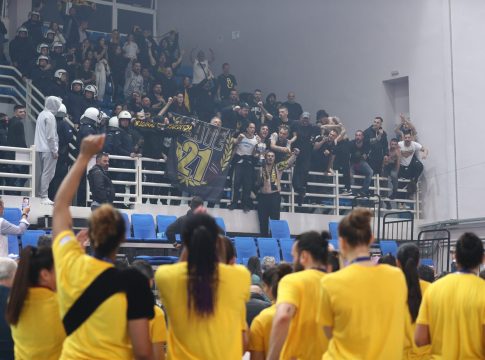 Ραντεβού με τον κόσμο της ομάδας στη Φιλαδέλφεια για τα κορίτσια της ΑΕΚ (pic)