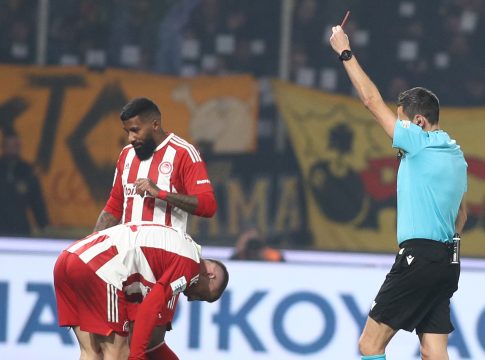 Εσύ ξέρεις ποια είναι η μοναδική ομάδα της Σούπερ Λιγκ που δεν έχει υπέρ της αποβολή;