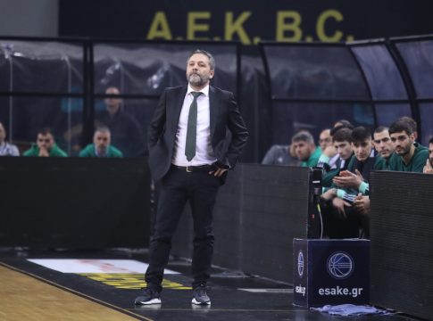 Σερέλης: «Δεν έχω ακούσει κανέναν να λέει μία συγγνώμη. Θα την πω εγώ – Θα παίζουν μόνο αυτοί που σκίζονται»