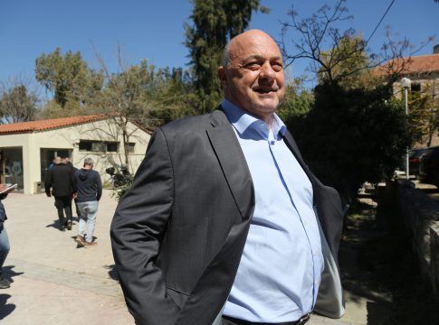 Μπέος: «Να με φωνάξει ο πρωθυπουργός να μου δώσει το ποδόσφαιρο-Ούτε μια στο εκατομμύριο τελικός στον Βόλο»