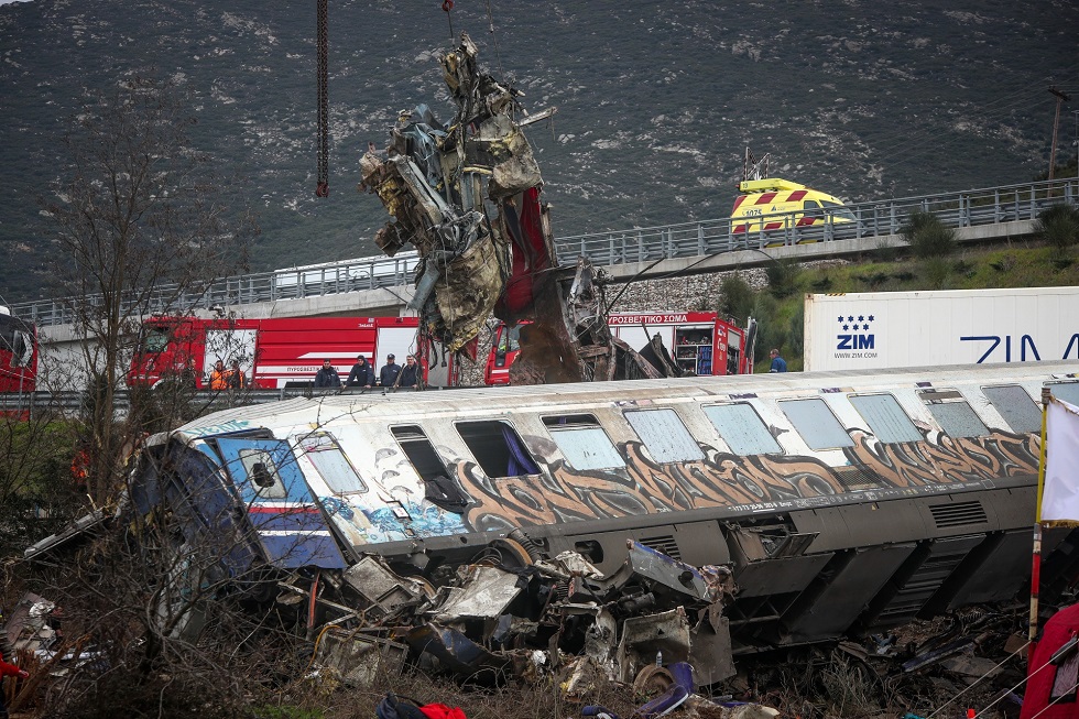 Τέμπη: Σοκαριστικοί διάλογοι από την εθνική τραγωδία – «Πρέπει να έγινε τράκα»