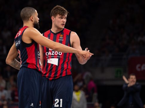 Μπασκόνια – Φενέρμπαχτσε 92-69: «Πάτησαν» γκάζι στο δεύτερο ημίχρονο και… βλέπουν πλέι οφ οι Βάσκοι