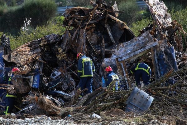 Τέμπη: «Μισώ την μαμά μου γιατί μπήκε σε αυτό το τρένο» – Ραγίζει καρδιές 8χρονος (vid)