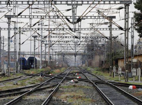 «Είμαι έτοιμος να κάνω βάρδια μόνος μου» – Τι έλεγε ο 59χρονος σταθμάρχης στον επιθεωρητή