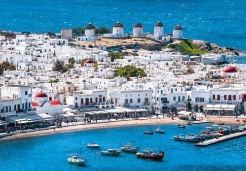 Μύκονος: «Οι μπουλντόζες για τα αυθαίρετα πρέπει να μπουν χθες» – «Πόρνη χωρίς νταβατζή δεν υπάρχει»
