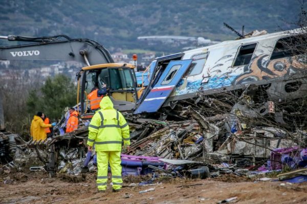 Τέμπη: Δεν έπεισε το αφήγημα περί ανθρώπινου λάθους – Ζητούν απόδοση ευθυνών