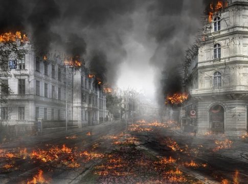 Συνεχείς απειλές από τη Ρωσία – «Υψηλότερος από ποτέ ο κίνδυνος πυρηνικής σύγκρουσης»