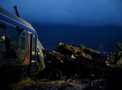 Τέμπη: Σε σοκ η σταθμάρχης Νέων Πόρων – «Ο Θεός με φώτισε»