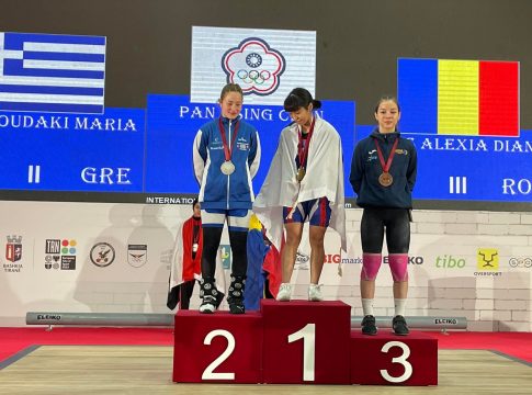 Παγκόσμια Πρωταθλήτρια άρσης βαρών η 14χρονη Μαρία Στρατουδάκη