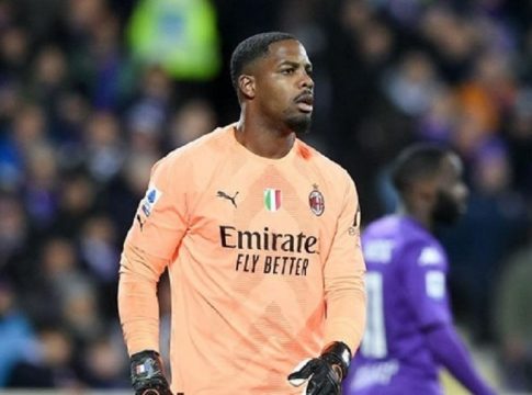 Στη λίστα της Μίλαν ο Μενιάν, παίζει με την Τότεναμ