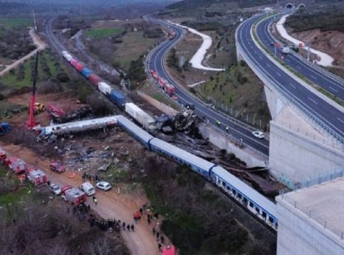 Τέμπη: Τα απανωτά λάθη που οδήγησαν στην τραγωδία – Εντολές γεμάτες ασάφεια από τους σταθμάρχες