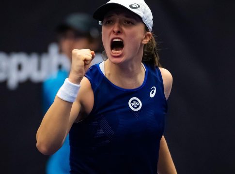 Back to back νικήτρια στην Στουτγκάρδη η εξαιρετική Σβιόντεκ (vids)