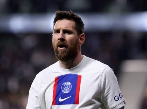 «Ετοιμάζει τη νέα σεζόν της χωρίς τον Μέσι η Παρί»