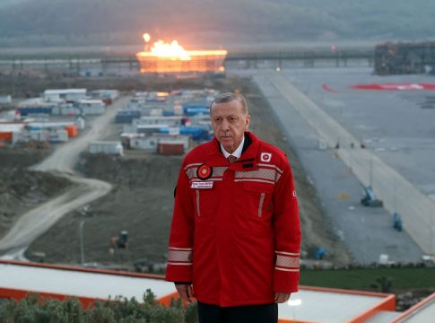 Τουρκία: Πόσο… ζόρικα θα αποδεχτεί τυχόν εκλογική ήττα του ο Ερντογάν;