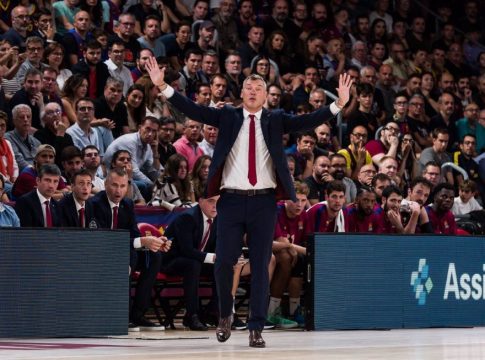Τεχνικός Διευθυντής Μπαρτσελόνα: «Ελπίζουμε ο Σάρας να συνεχίσει μαζί μας»