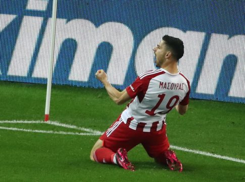 Μεγάλη ανατροπή για τον Ολυμπιακό και 2-1 με γκολ του Μασούρα (vid)