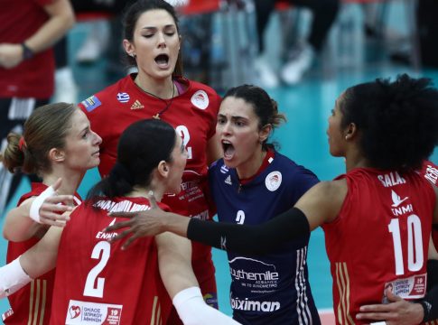 Στα ημιτελικά τα κορίτσια του Ολυμπιακού (3-0)