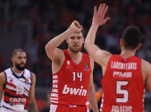 Πρώτη ελληνική ομάδα που κατακτά την κορυφή της κανονικής περιόδου ο Ολυμπιακός