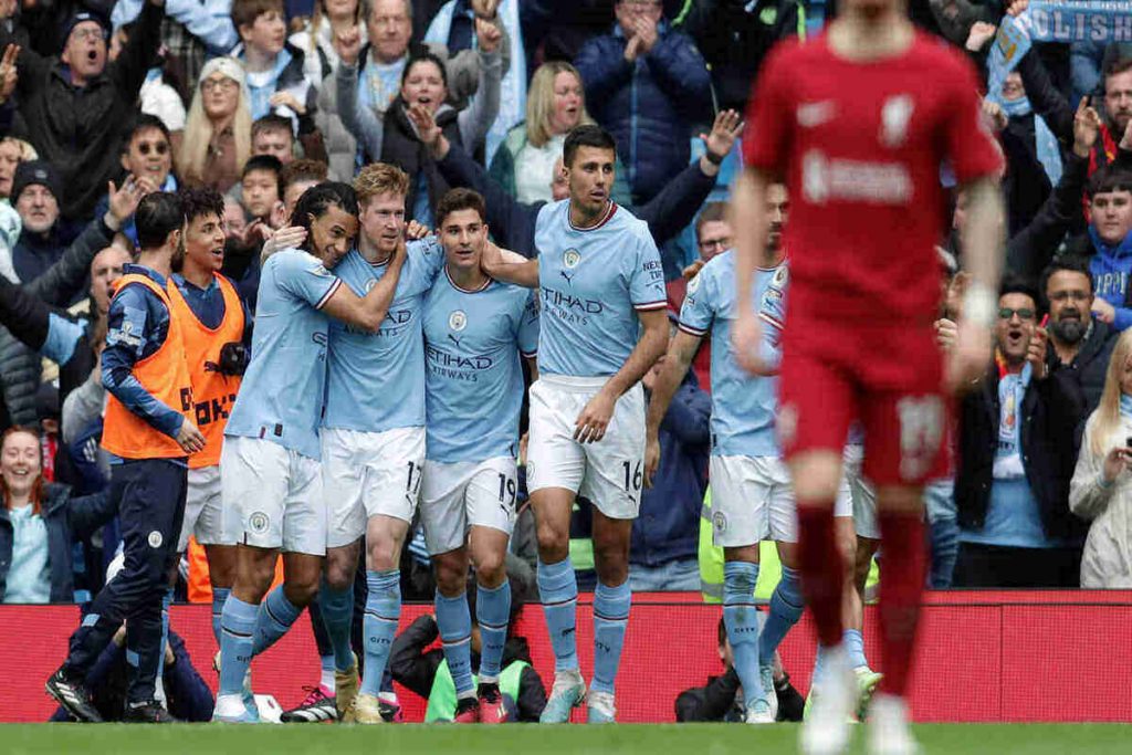 Με Μπενφίκα και τα γκολ στο Μάντσεστερ