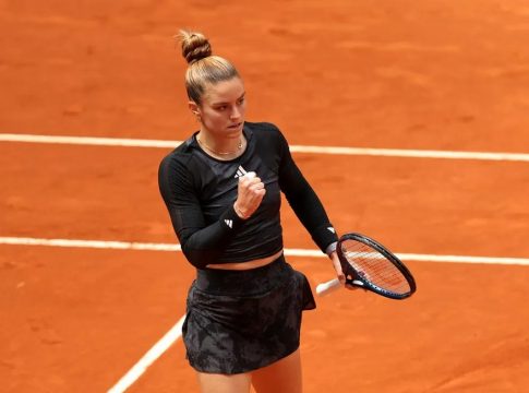 Μασάροβα – Σάκκαρη 1-2: Ανατροπή και πρόκριση στους «16» για τη Μαρία