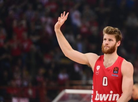 Το βίντεο έπος του Ολυμπιακού για την ανανέωση του Γουόκαπ (vid)