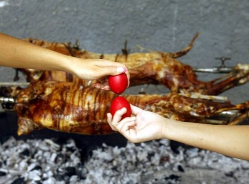 Καιρός: Άστατος με βροχές τη Μεγάλη Εβδομάδα – Τι προβλέπουν οι μετεωρολόγοι για το Πάσχα