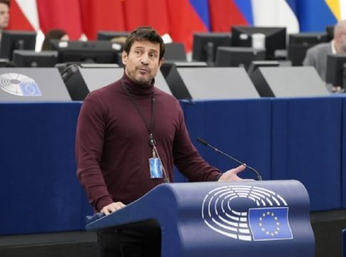 Αλέξης Γεωργούλης: «Σφαγή» ΣΥΡΙΖΑ και ΝΔ στη σκιά της υπόθεσης του ευρωβουλευτή