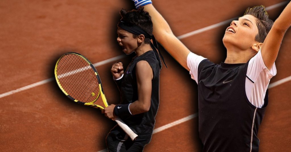 Ραφαήλ Παγώνης: Τρελαίνει κόσμο το «διαμαντάκι» του ελληνικού τένις (vids)