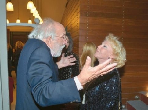 Ζωή Λάσκαρη: Η αποκάλυψη για το… διαζύγιο με τον Αλέξανδρο Λυκουρέζο – «Γι’ αυτόν δεν ξέρω…»
