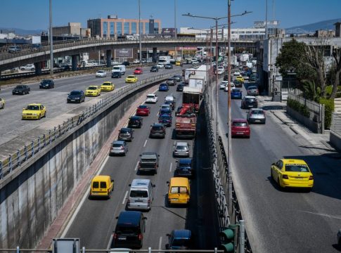 Πάσχα: Κορυφώνεται η έξοδος των εκδρομέων – Πού έχει κίνηση